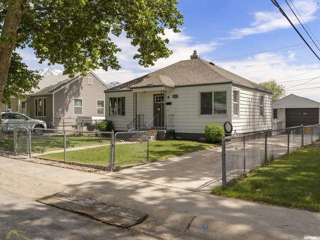 139 W Ray St, Ogden, UT 84404 — photo 2