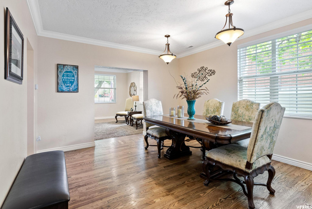 Formal dining room