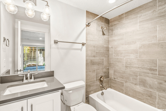 4th Bathroom