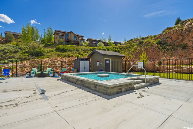 Gorgeous setting for the pool & Clubhouse