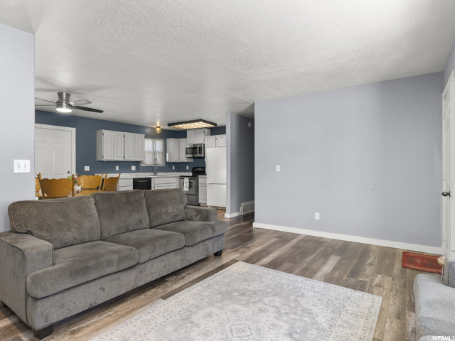 304 W 25 S, Clearfield, UT 84015 — photo 3