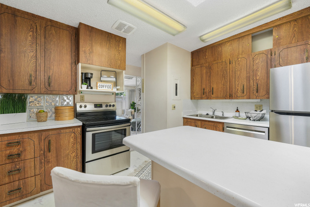 Kitchen appliances