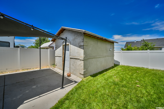 Storage shed