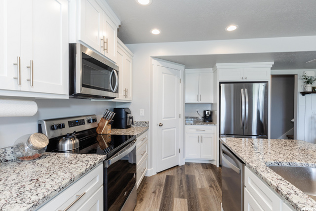 352 E 2020 N, North Logan, UT 84341 — photo 6