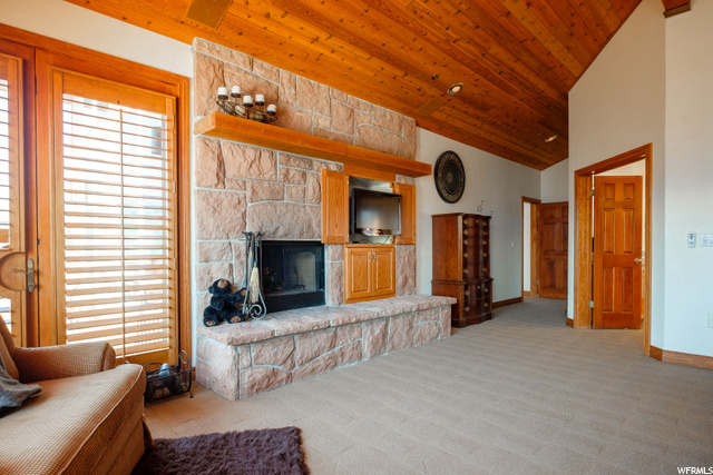 1359 Aerie Dr