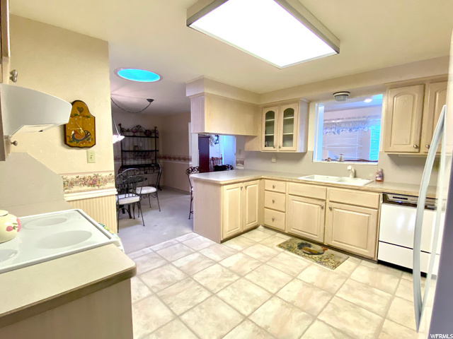 547 N 650 E, Orem, UT 84097 — photo 12