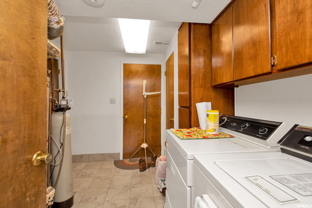 Laundry & Door to rear yard