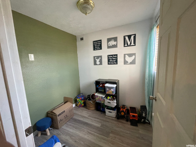 Den in Basement