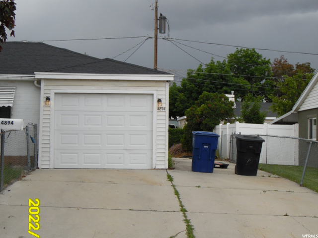 Garage with RV Parking on the side!