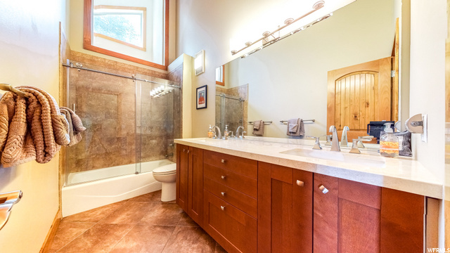 Main floor bathroom