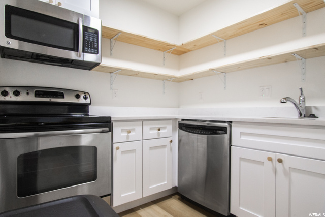 Studio Kitchen