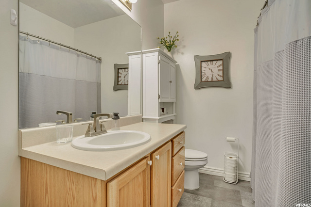 Full Bath w/ New Flooring