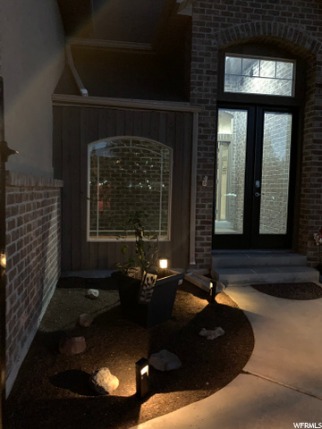 Lots of Garden Accent Lighting