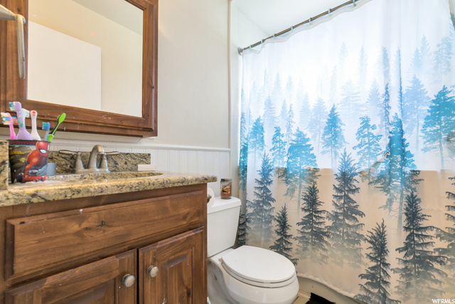 Full Bathroom with walk-in Tub