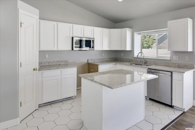 1602 N 250 E, Layton, UT 84041 — photo 7