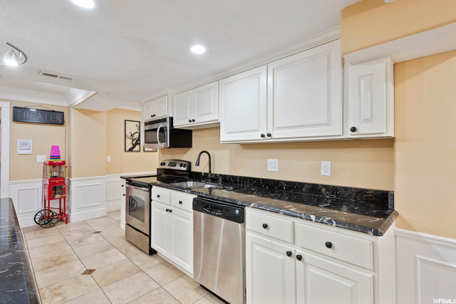 Basement kitchen