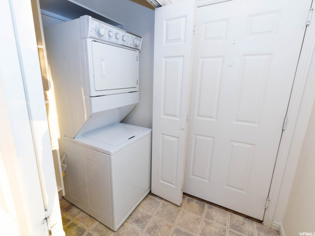 WASHER & DRYER (INCLUDED)