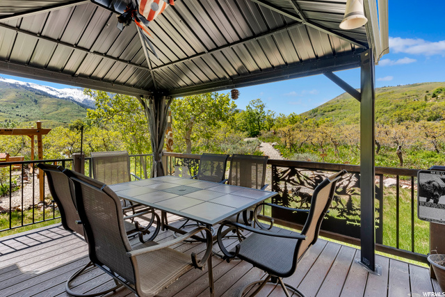 Relax, dine and entertain on covered trex deck.