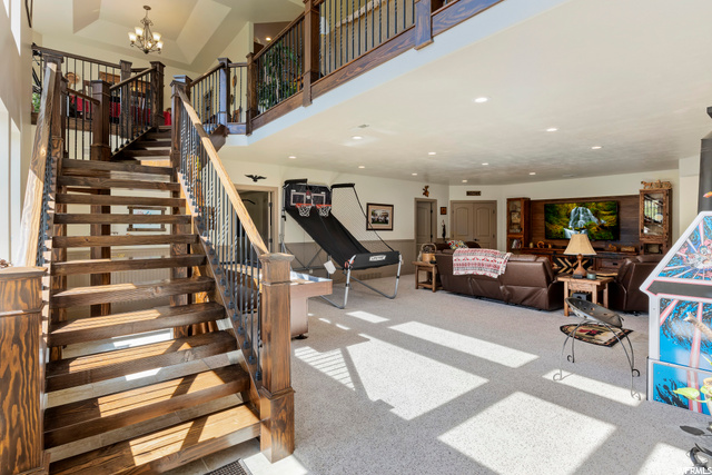 Spacious Family Room