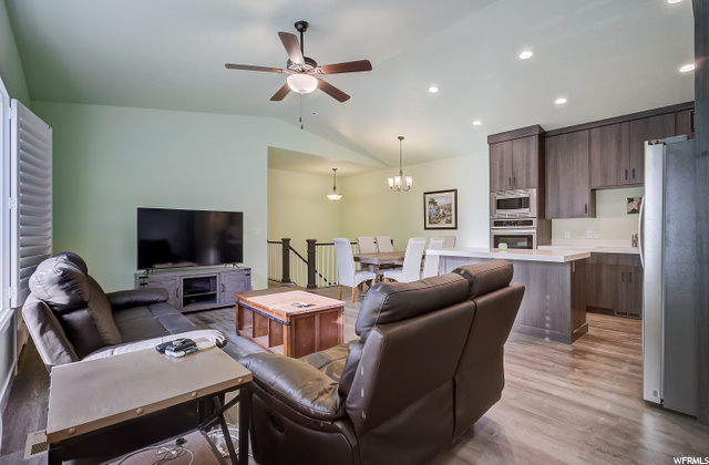 7256 S 1035 E, Midvale, UT 84047 — photo 4