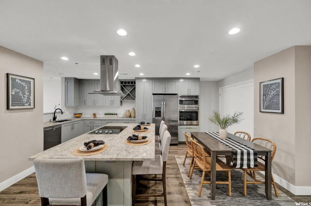 Kitchen/Dining