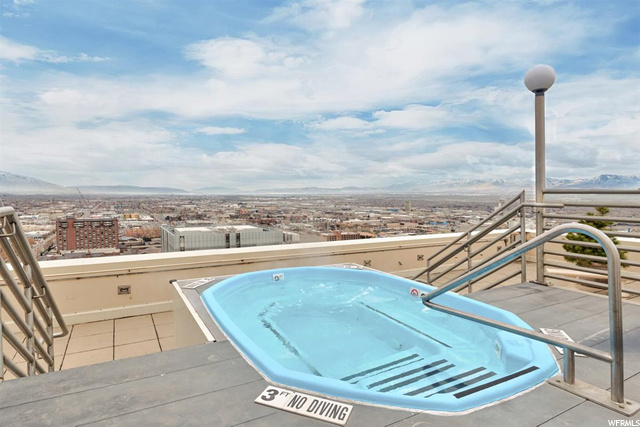 Rooftop hot tub