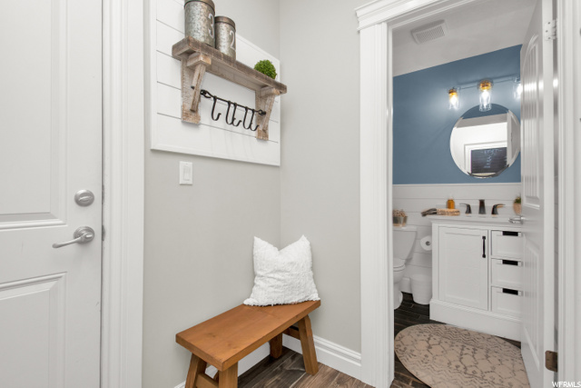 Garage Access & 1/2 Bath