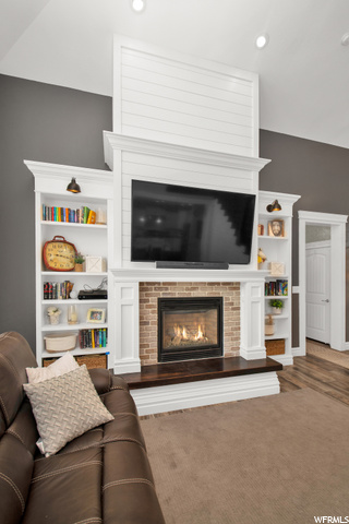 Main Level Gas Fireplace
