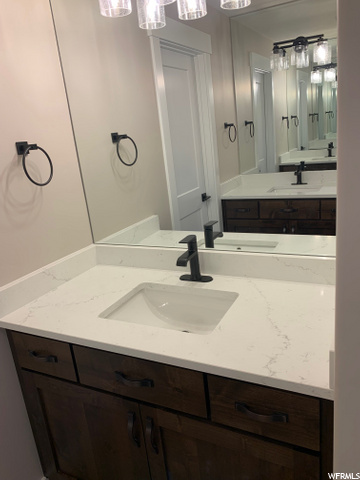 Upstairs Both - Double Sinks