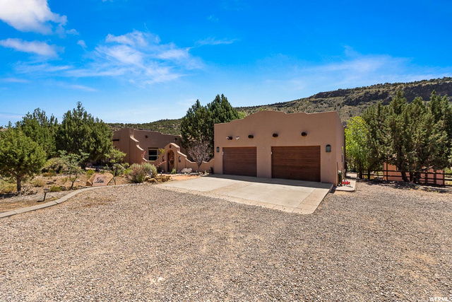 53 S Stagecoach Dr, Brookside, UT 84782 — photo 4