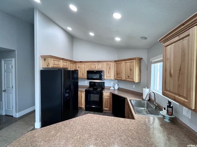 126 E Resaca Dr #G9, Sandy, UT 84070 — photo 2