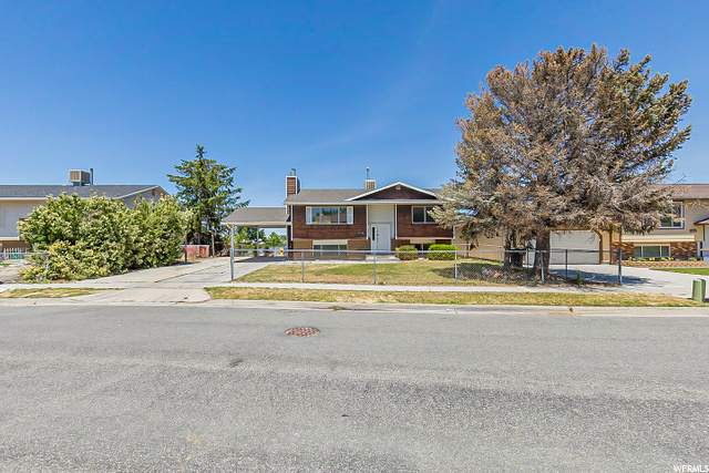 5286 W WOODLEDGE AVE AVE, West Valley City UT 84120