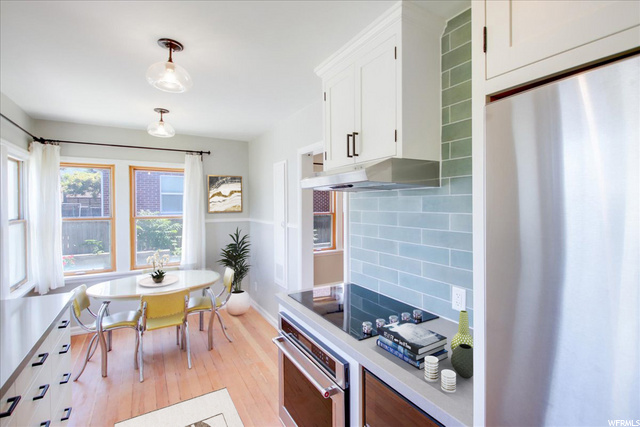 Light and Bright Kitchen