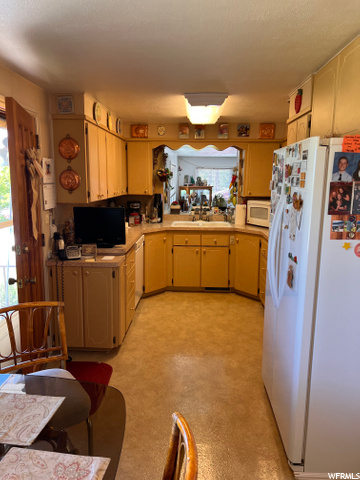 1285 N 900 E, Bountiful, UT 84010 — photo 7