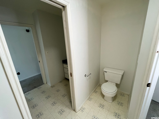 2nd Floor Bathroom