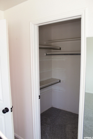 Walk in closet