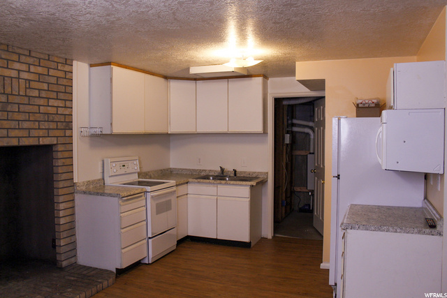 Basement Apt Kitchen