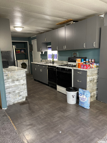 Kitchen - all appliances included