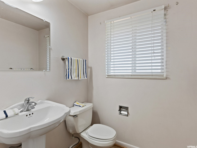 Washroom Between Kitchen & Garage