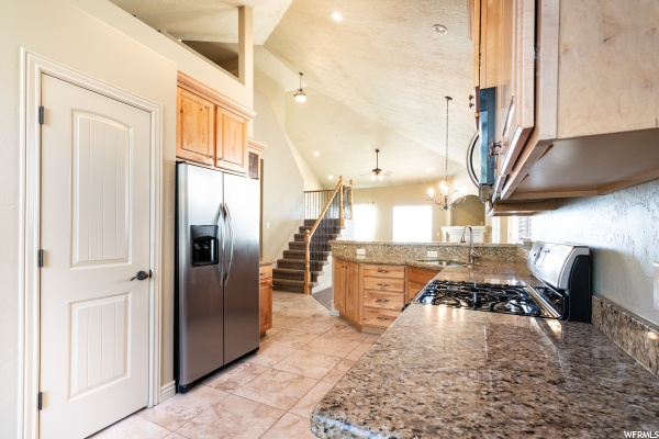 335 E Nechatel Dr, Draper, UT 84020 — photo 7