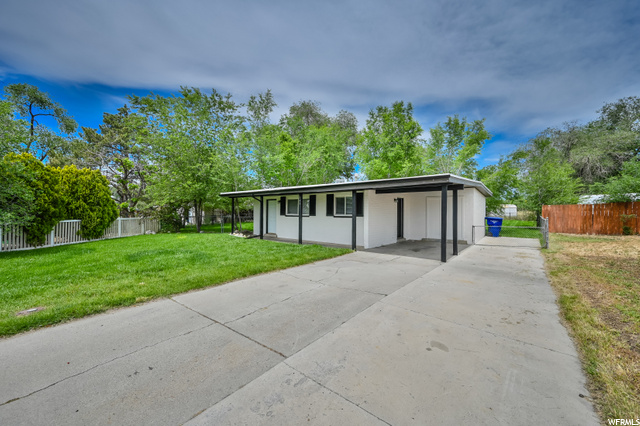 795 E Geranium St S, Sandy, UT 84094 — photo 2