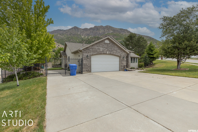 1366 E 2850 N, North Ogden, UT 84414 — photo 2