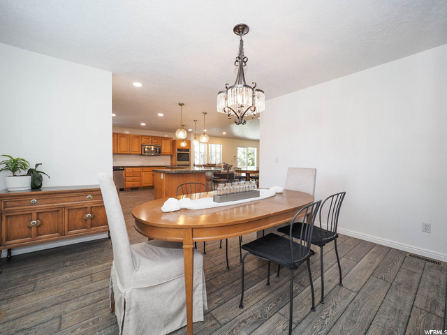 Formal dining off kitchen