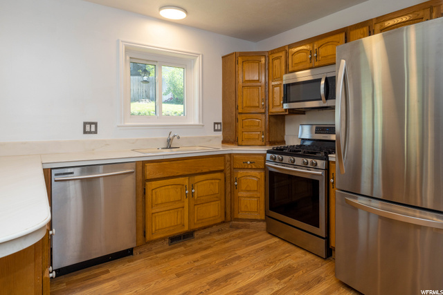 1860 N 100 E, Centerville, UT 84014 — photo 3