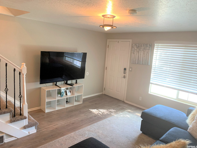 586 W 1950 N, Centerville, UT 84014 — photo 4