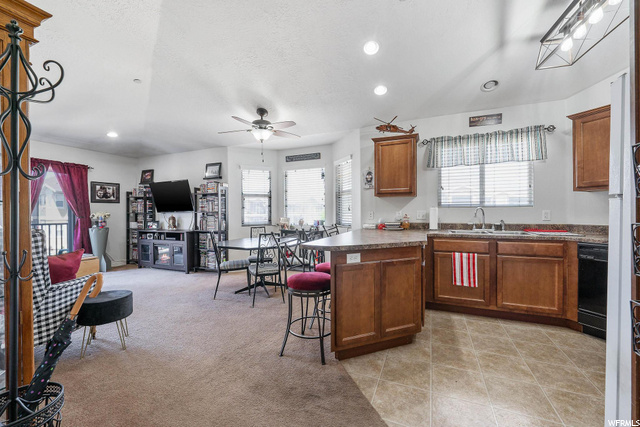 90 E Resaca Dr #C-10, Sandy, UT 84070 — photo 5