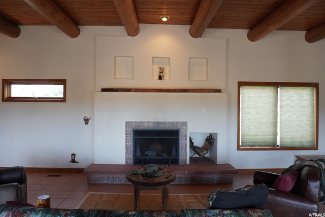 1041 S Donkey Flats Rd E, Teasdale, UT 84773 — photo 10