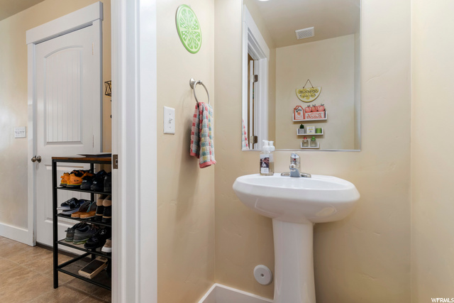 5140 S 3500 W, Roy, UT 84067 — photo 10