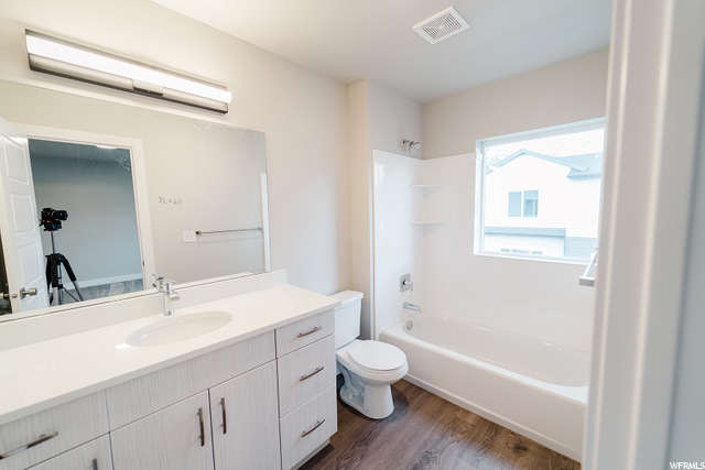 663 E 730 N, Hyrum, UT 84319 — photo 10