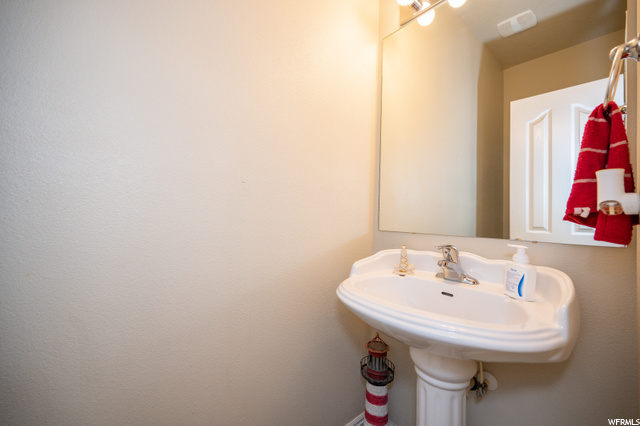 Main Floor Half Bath